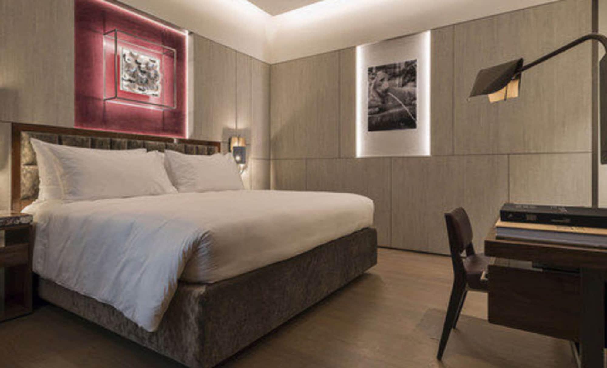Fendi Private Suites - Small Luxury Hotels Of The World Рим Екстериор снимка