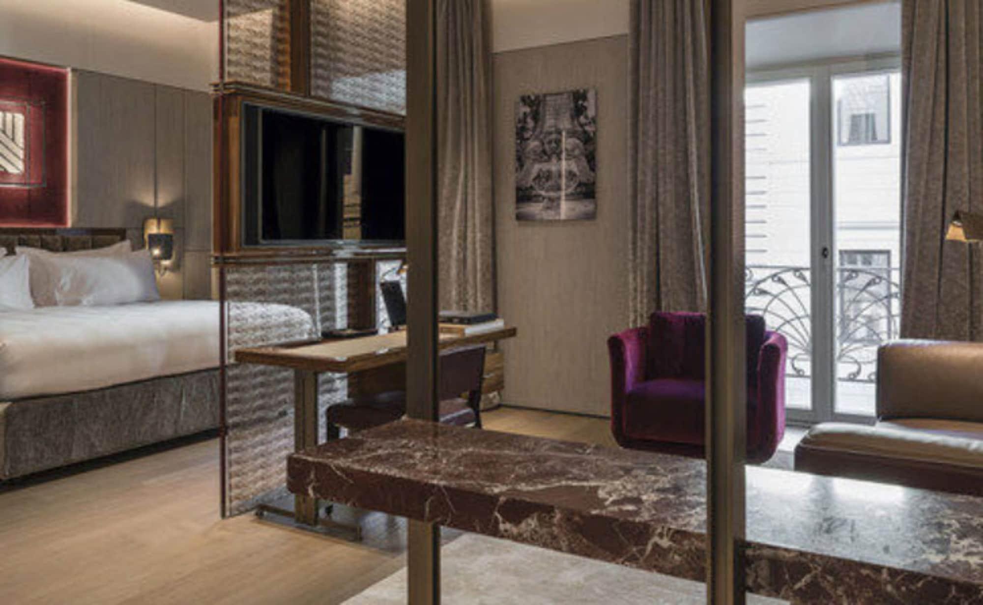 Fendi Private Suites - Small Luxury Hotels Of The World Рим Екстериор снимка