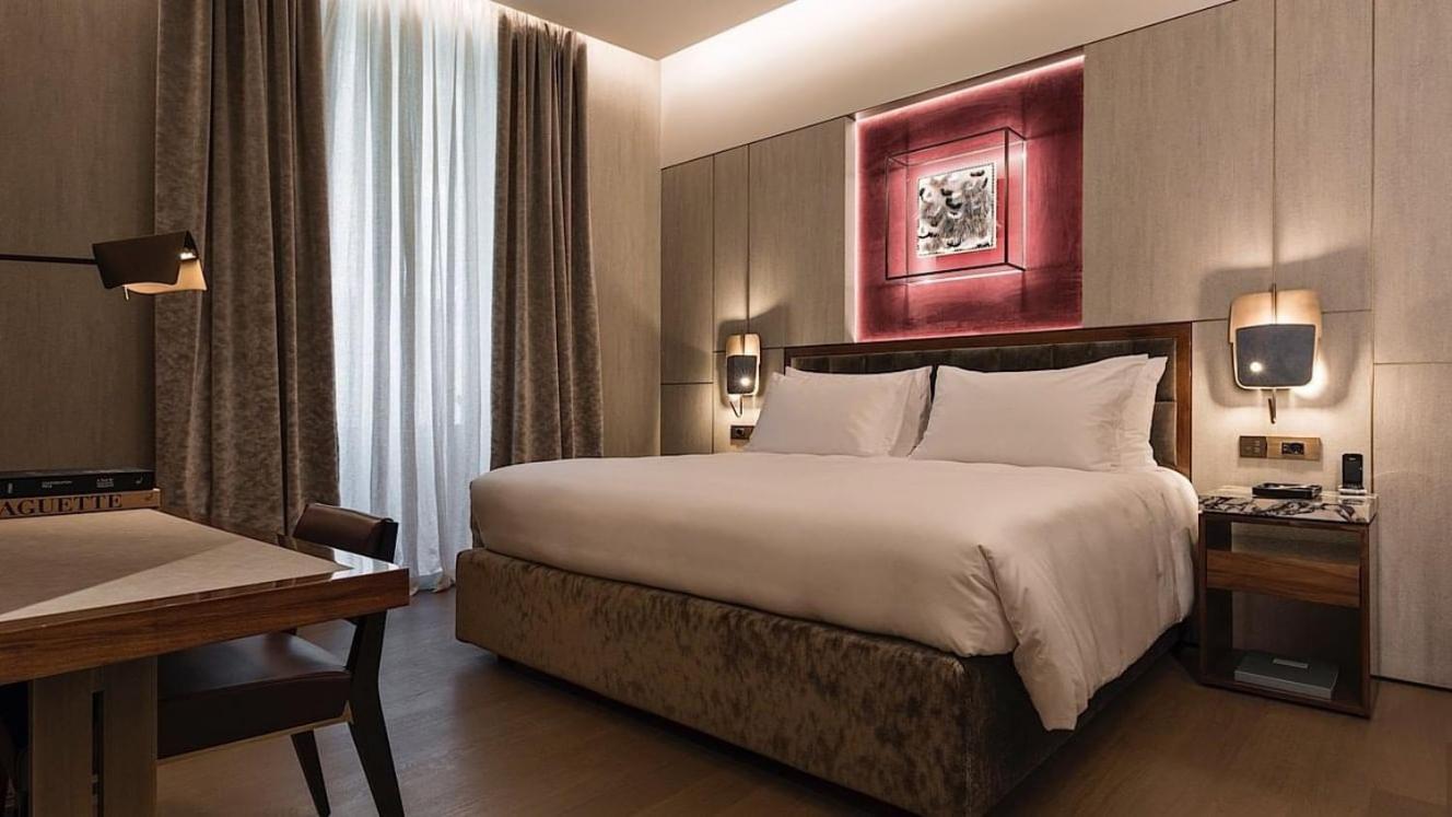 Fendi Private Suites - Small Luxury Hotels Of The World Рим Екстериор снимка