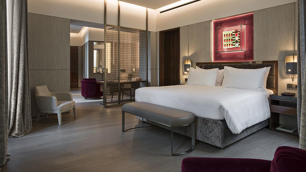 Fendi Private Suites - Small Luxury Hotels Of The World Рим Екстериор снимка